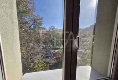 Apartament cu 3 camere la 15 minute de mers pe jos de statia de metrou Titan - 9