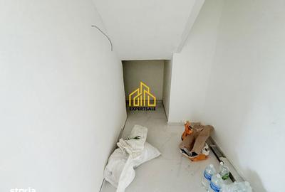 Casă cu 4 camere cu Teren 350 Mp în Domnești - 1