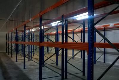 Spațiu industrial, de 527 mp, în Far - 3