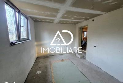 Casă cu 4 camere cu Teren 1748 Mp în Cernișoara - 11