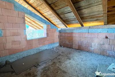 Casă cu 5 camere cu Teren 1900 Mp în Arcalia - 15