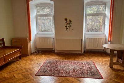 Apartament cu 2 Camere 2 Bai -Centrul Istoric-Piata Brassai - 2