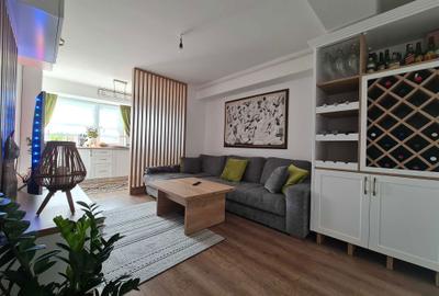Apartament cu 3 camere decomandat în Central
