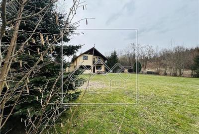 Casă individuală cu 5 camere cu Teren 3400 Mp în Porumbacu de Sus - 11