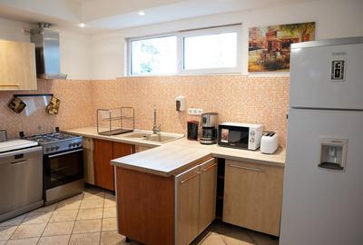 Vila / Pensiune 12 Camere - Afacere la Cheie- Predeal Cla - 1