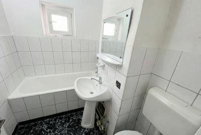 Apartament cu 3 camere decomandat în Rahova - 9