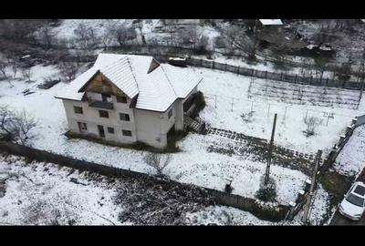 Casă cu 4 camere în Bărbătești - 2