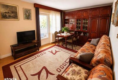 Apartament cu 3 camere decomandat în Central