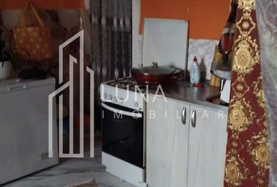 Casă cu 2 camere cu Teren 719 Mp în Vărgata - 1