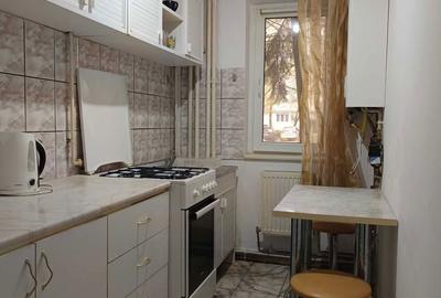 Apartament cu 2 camere semidecomandat în Bârzești - 1