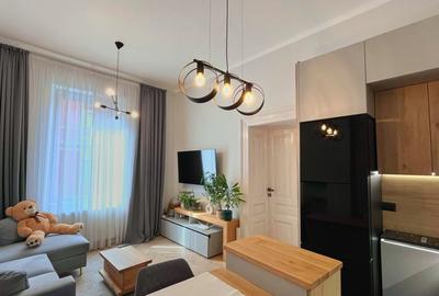 Apartament cu 2 camere semidecomandat, mobilat în Central - 2