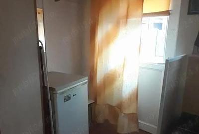 Garsonieră decomandată în Central - 1