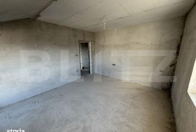 Casă cu 4 camere cu Teren 500 Mp în Central - 2