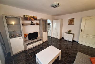 300 euro!!! Ap.cu 2 camere cu centrala proprie Zona Bucovina - 1