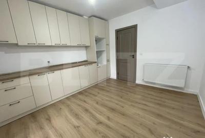 Apartament cu 3 camere decomandat în Central - 7