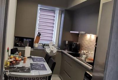 Apartament cu 3 camere decomandat în Roșu - 2