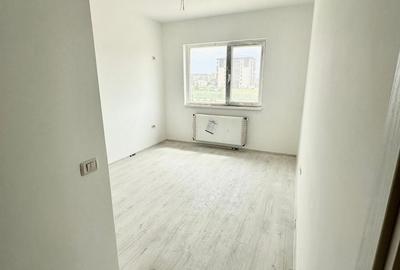 Apartament cu 3 camere decomandat în Chiajna