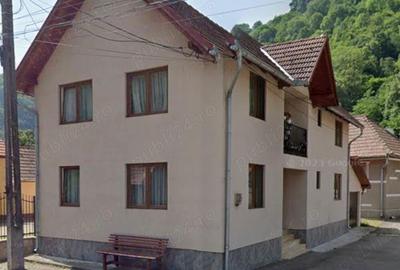 Casă cu 6 camere în Sebeș - 5