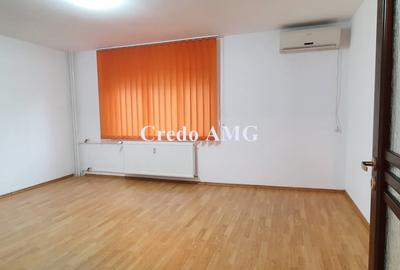 Apartament cu 2 camere decomandat în Decebal - 1