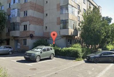 Apartament cu 3 camere decomandat în 1 Mai - 4