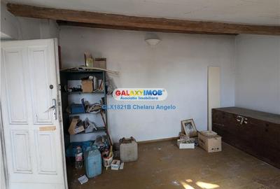 Casă cu 8 camere cu Garaj în Unirii - 26