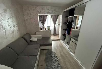 Apartament cu 2 camere decomandat în Fetești-Gară - 4