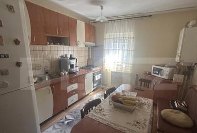 Apartament de vanzare cu 3 camere, 67 mp, zona Micro 16 - 2