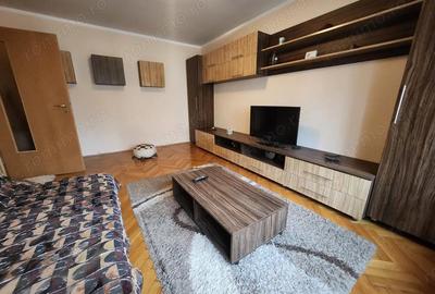 Apartament 2 camere - Decomandat - mobilat si utilat - 350 Euro - 1