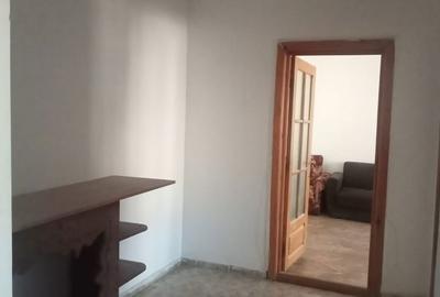 Apartament cu 2 camere decomandat în Gară