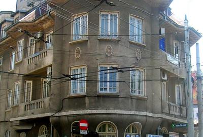 Clădire Istorică Elegantă - Interbelică cu Potențial Comercial - 5
