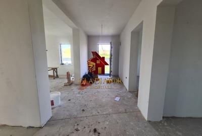 Casa plan parter deosebita, Lunca Cetatuii Ciurea, la asfalt, zona vis - 18