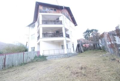 Casă cu 4 camere semidecomandat cu Teren 207 Mp în Central - 3