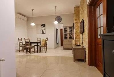 Apartament cu 3 camere decomandat, mobilat în Medicină