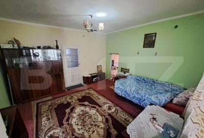 Casă cu 3 camere cu Canalizare în Hălchiu - 12