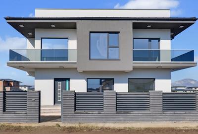 Casă individuală cu 4 camere cu Canalizare în Cristian - 3