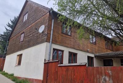 Casă cu 6 camere cu Teren 1400 Mp în Bazna - 2