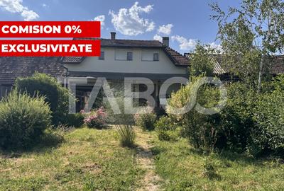 Casa de vanzare 6 camere loc de relaxare garaj teren 669 mp Cornatel - 17