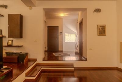 Casă cu 7 camere cu Canalizare în Șoseaua Nordului - 12