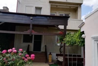 Apartament cu 3 camere decomandat în Dacia