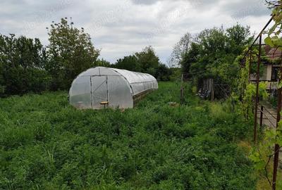 Casă cu 5 camere cu Canalizare în Nuci - 1