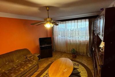 Apartament cu 3 camere decomandat, mobilat în Crihala - 8