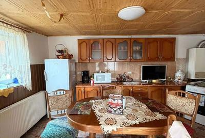 Casă cu 3 camere în Boiu - 8