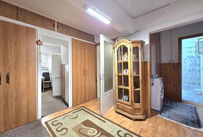 Apartament cu 3 camere decomandat în Nufărul - 3