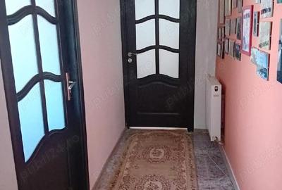Apartament cu 4 camere decomandat în Central - 2