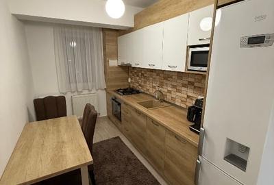 Apartament cu 3 camere decomandat în Roșu - 4