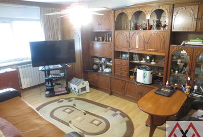 Aviatiei, apartament 2 camere, decomandat, loc parcare