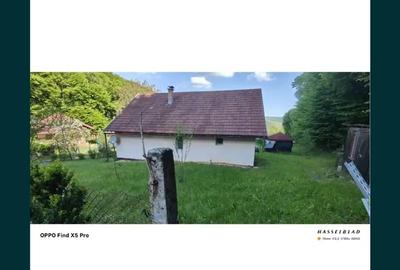 Casă cu 4 camere cu Teren 700 Mp în Căpușu Mare - 2