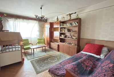Apartament cu 2 camere decomandat, mobilat în Carei - 2