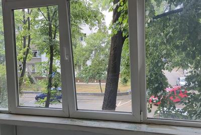 Apartament cu 3 camere decomandat în Drumul Taberei - 11