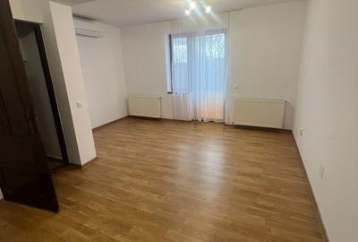 Apartament cu 2 camere decomandat în Colentina - 2